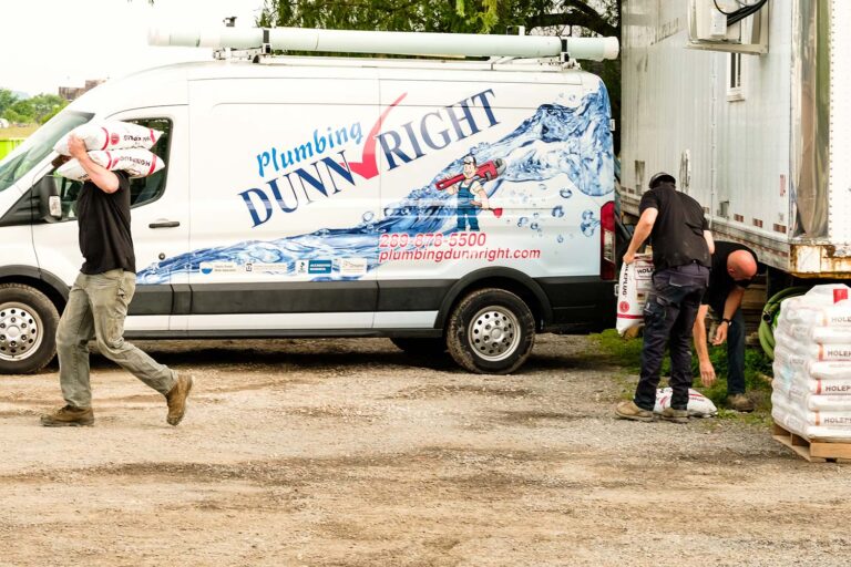 Plumbing Dunn Right Team